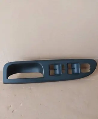 Volkswagen PASSAT B6 Electric window control switch 3C1867171B