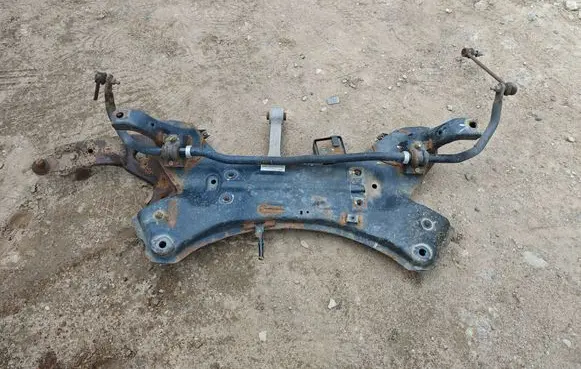Hyundai ix35 Front subframe 624012Y620