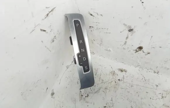 Audi A4 S4 B8 8K Gear shift selector indicator 8K2713463