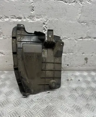 Toyota Avensis T270 Rear underbody cover/under tray 5259205020