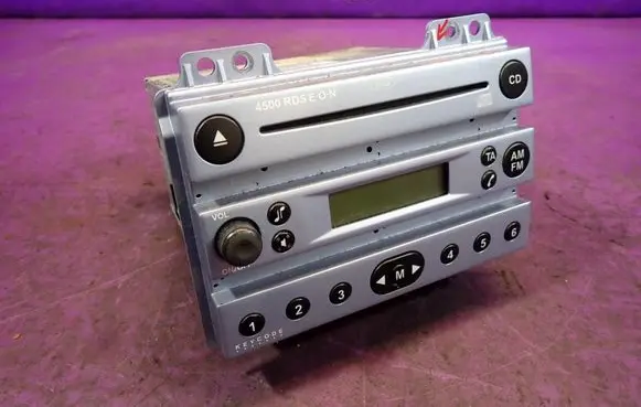 Ford Fiesta Radio/CD/DVD/GPS head unit 