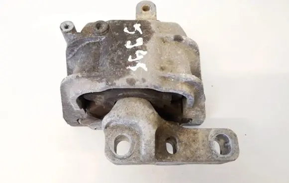 Skoda Octavia Mk2 (1Z) Engine mount bracket 1k0199262