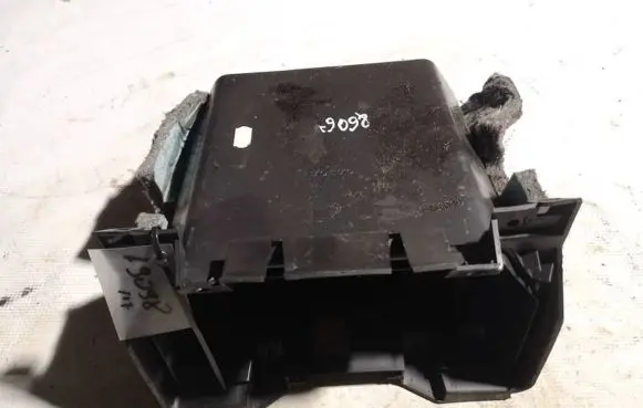 Volvo V50 Glove box 09491937