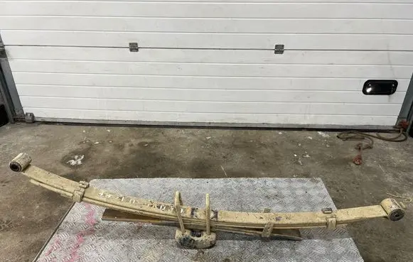Toyota Hilux VIII Rear leaf spring 