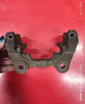 Mercedes-Benz C W204 Brake caliper pad carrier rear JARZMO
