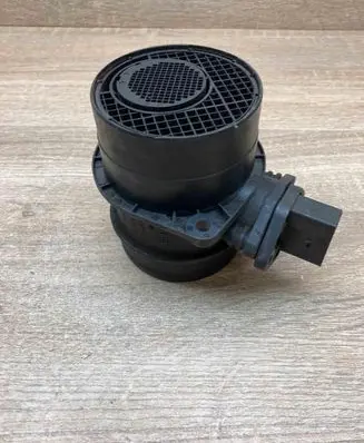 Skoda Octavia Mk2 (1Z) Mass air flow meter 074906461B 0281002461