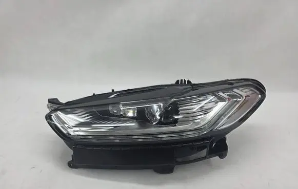 Ford Mondeo MK V Headlight/headlamp ES7313D155CD