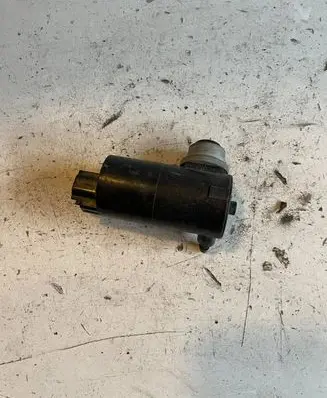 Toyota Auris 150 Windscreen/windshield washer pump 30891