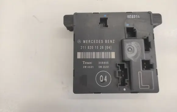 Mercedes-Benz E W211 Door control unit/module 2118201526