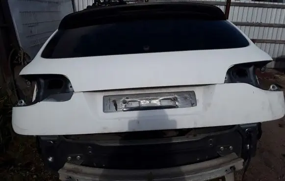 Audi Q7 4L Tailgate/trunk/boot lid