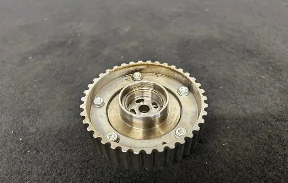 Ford Focus Camshaft pulley/ VANOS DS7G6C524AA 1B3300055 HU2298002970