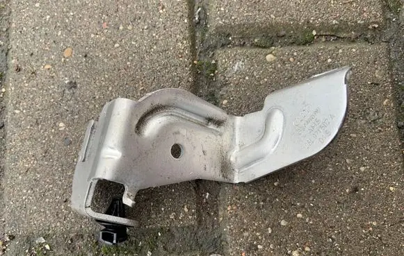 Audi A6 S6 C7 4G Other engine bay part 06L971502A