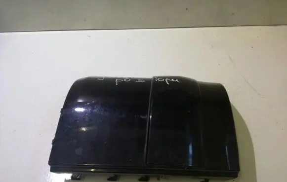 Volkswagen Transporter - Caravelle T5 Rear/tail light trim molding 7h0807321a 63039