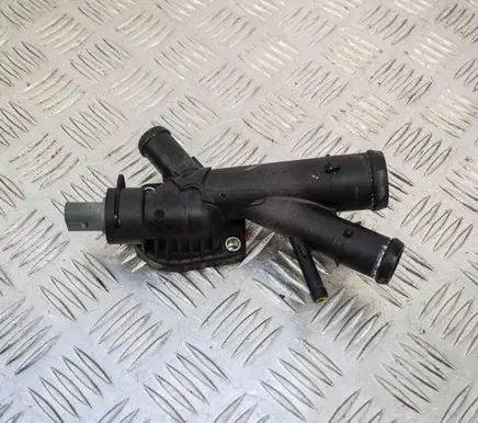 Audi Q3 8U Other engine bay part 03L121131AA