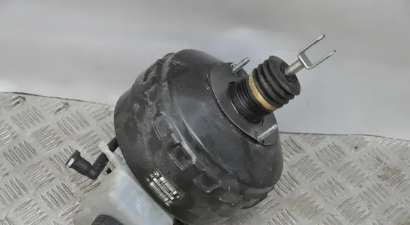 BMW 1 E81 E87 Brake booster 29678804102