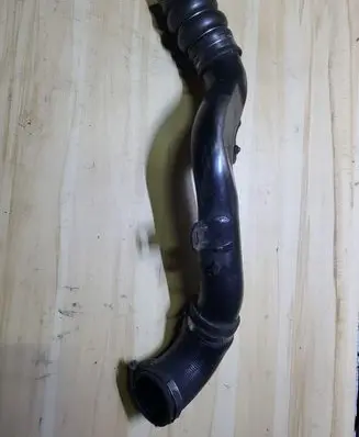 Ford Focus Intercooler hose/pipe T894A