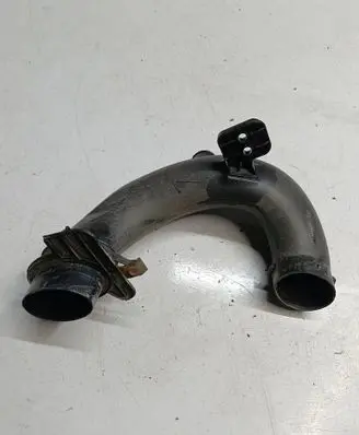 Air intake hose/pipe