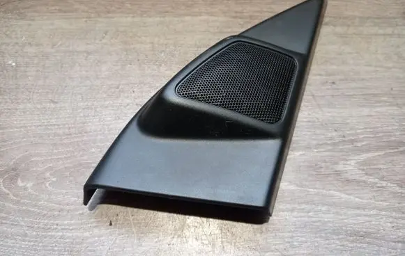 Volvo XC90 Front door high frequency speaker 8666663 8650245