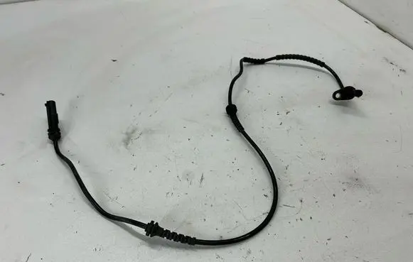 BMW 5 F10 F11 Front ABS sensor wiring 685385901