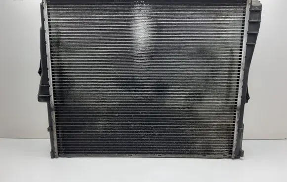 BMW X3 E83 Coolant radiator 3400013 17113400013 6713267