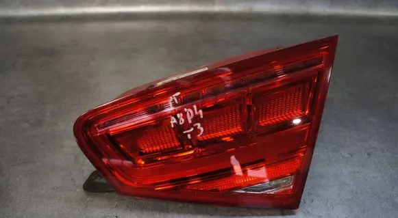 Audi A8 S8 D4 4H Tailgate rear/tail lights 4H0945094