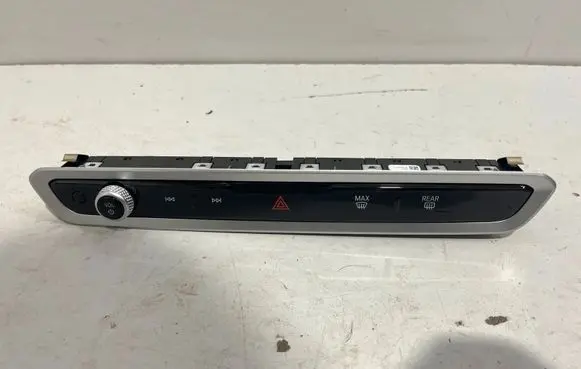 BMW X7 G07 Interior fan control switch 5A64198