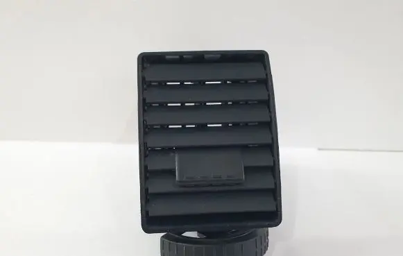 Volkswagen Transporter - Caravelle T5 Dash center air vent grill 7H0815706C