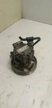 Peugeot 807 Power steering pump 9640886480