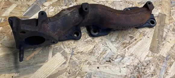 Jaguar S-Type Exhaust manifold 4R8Q9430BC