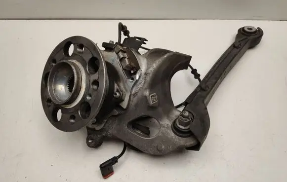 Mercedes-Benz CLS C218 X218 Rear wheel hub A2043500841