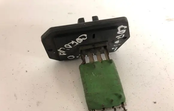 Toyota Corolla E120 E130 Heater blower motor/fan resistor