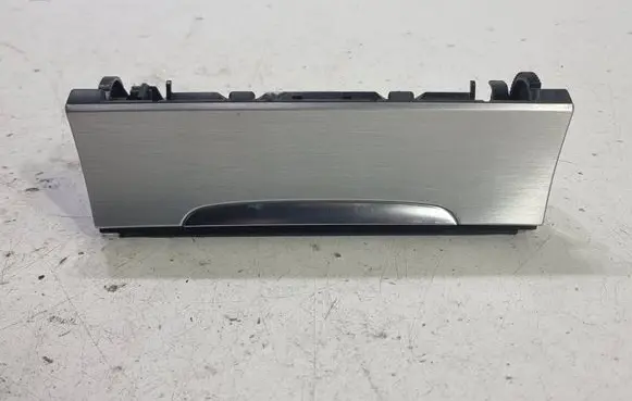 Volkswagen PASSAT B7 Ashtray (front) 3C0863284K