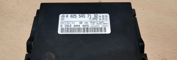 Mercedes-Benz E W211 Parking PDC control unit/module A0255457132