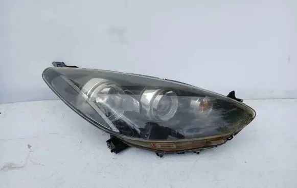 Mazda 2 Headlight/headlamp