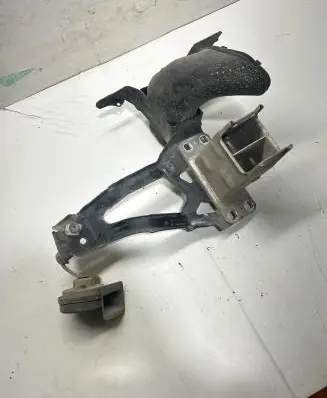 BMW 5 E60 E61 Side radiator support slam panel 7033732 141004 11267310