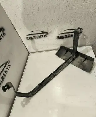 Audi Q3 8U Fuel tank mounting bracket 5Qf825189