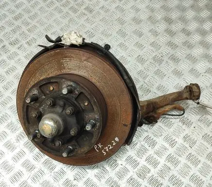 Toyota Land Cruiser (J100) Front wheel hub 8983926271