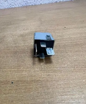 Mercedes-Benz C W204 Other relay A0025428719 F4602