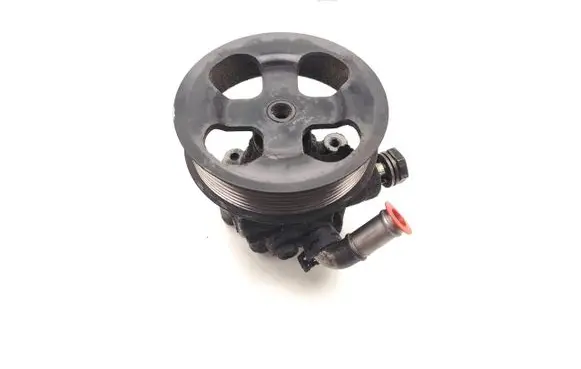 Land Rover Discovery 3 - LR3 Power steering pump QVB500400