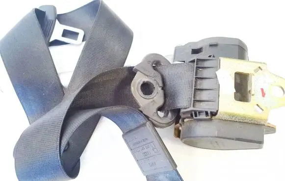 Audi A3 S3 8L Front seatbelt 895857706bk