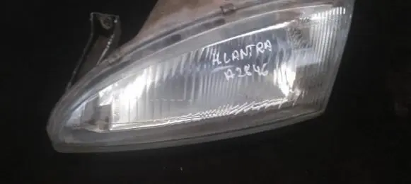 Hyundai Lantra II Headlight/headlamp k098a07 1013592