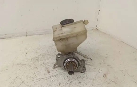 Volvo XC90 Master brake cylinder 8683272