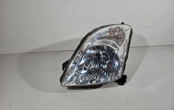 Suzuki Swift I Headlight/headlamp 17803520347545