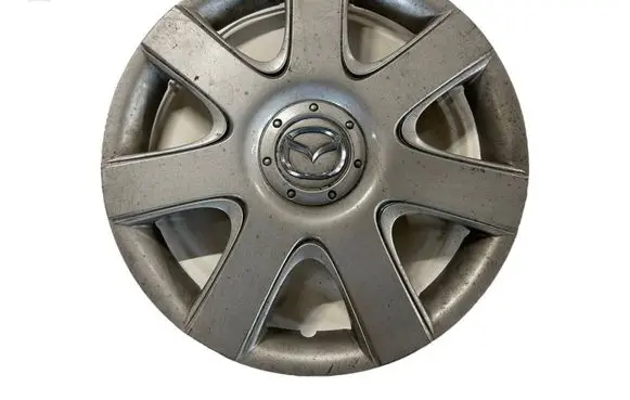 Mazda 3 I R15 wheel hub/cap/trim GJ6R37170