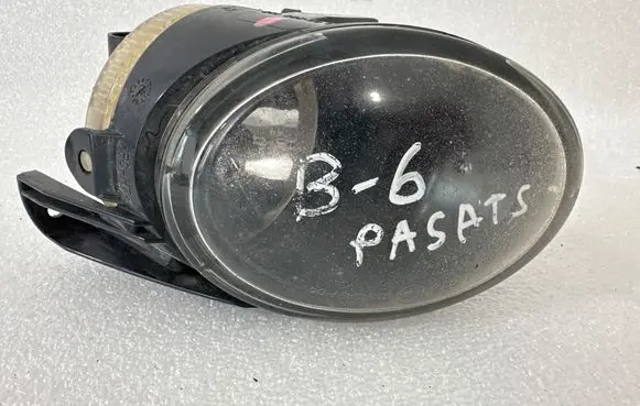 Volkswagen PASSAT B6 Front fog light 27129300