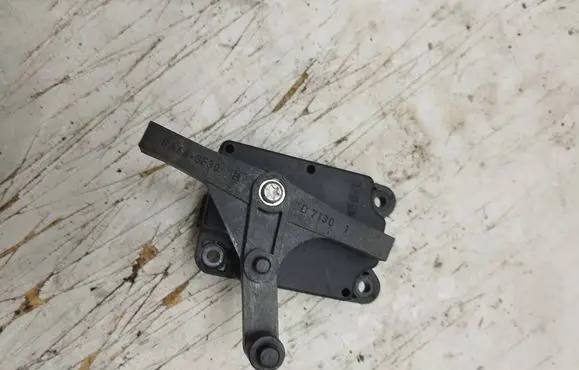 Volvo V70 Air flap motor/actuator 19E616 PL1607526 080510