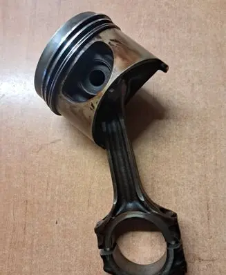 Mercedes-Benz SL R107 Piston 1170300918