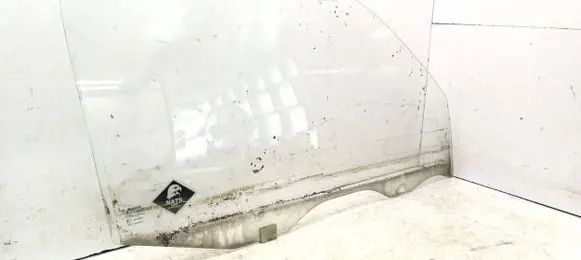 Nissan Micra Front door window/glass (coupe) 43R00004 DOT17M32AS2