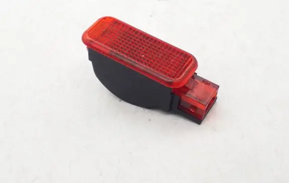Volkswagen PASSAT B5.5 Front door interior light 3B0947415B