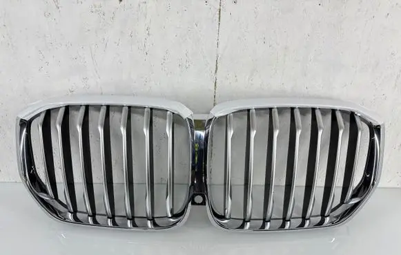 BMW X5 G05 Front bumper upper radiator grill 745488712
